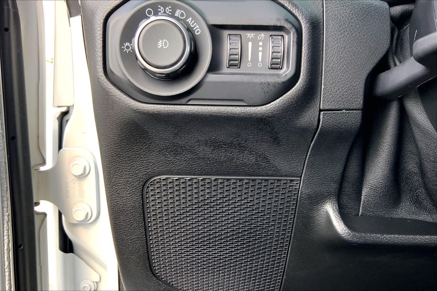 2021 Jeep Wrangler photo 33 of 36