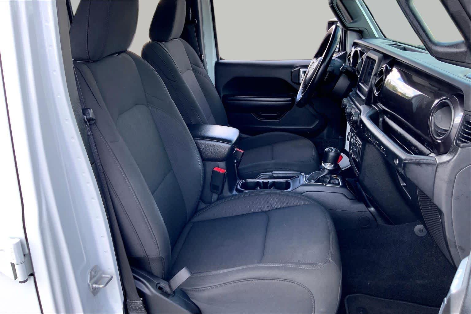 2021 Jeep Wrangler photo 9 of 36