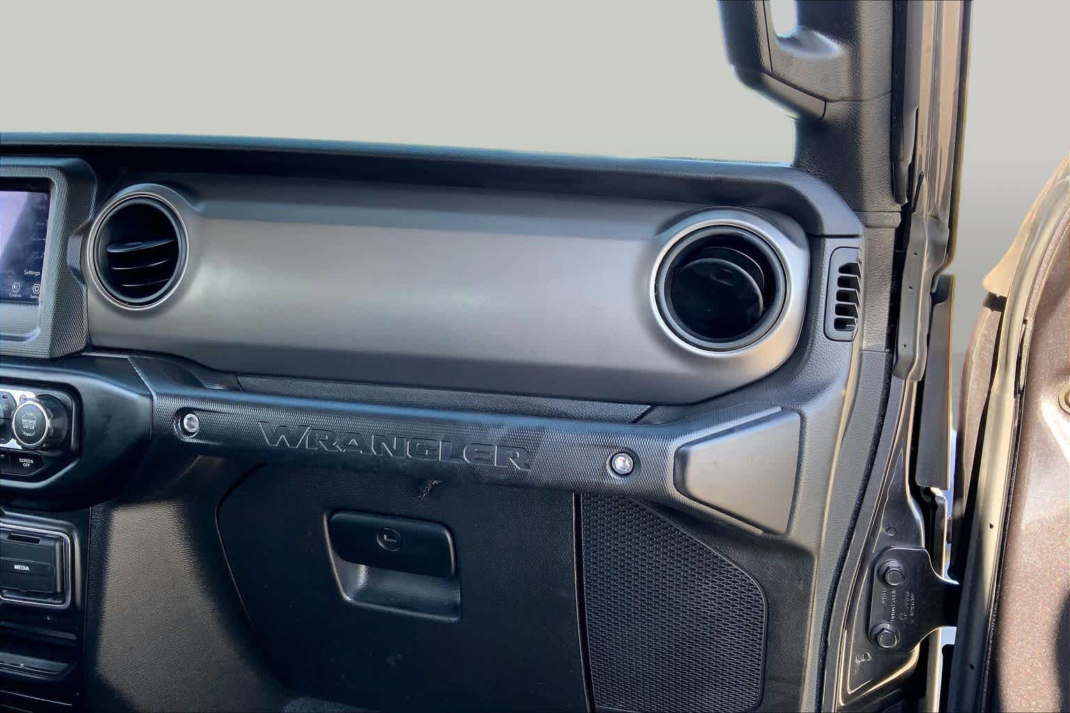 2022 Jeep Wrangler Unlimited Sport S Granite Crystal Metallic Clearcoat at Beck & Masten Kia