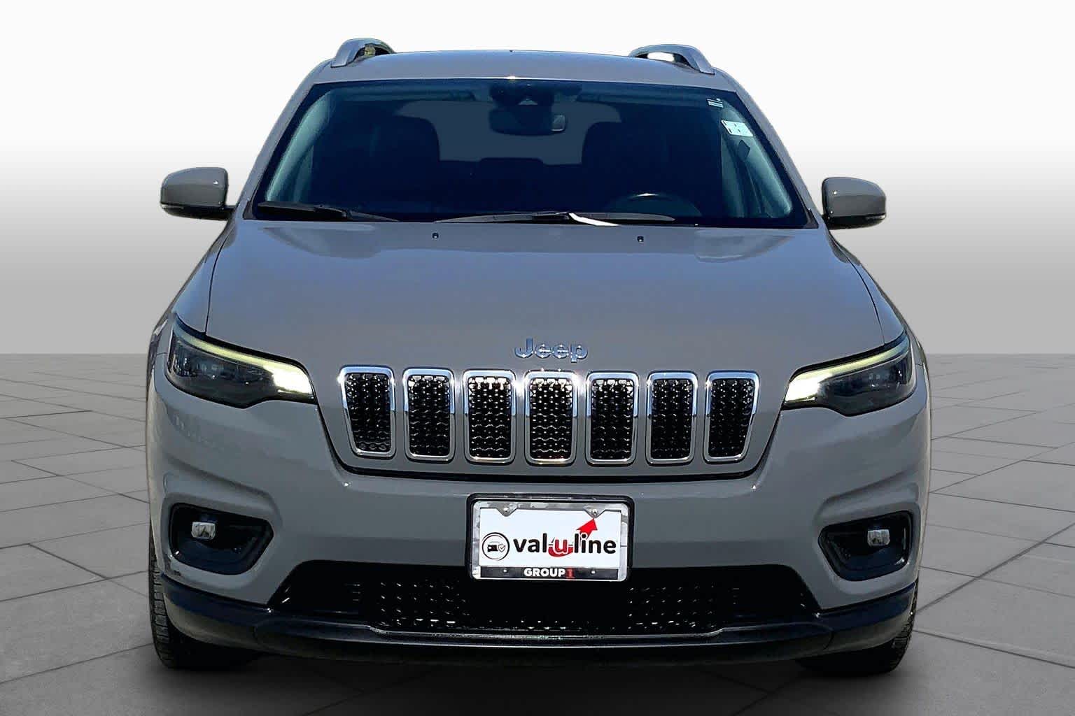2021 Jeep Cherokee photo 4 of 36