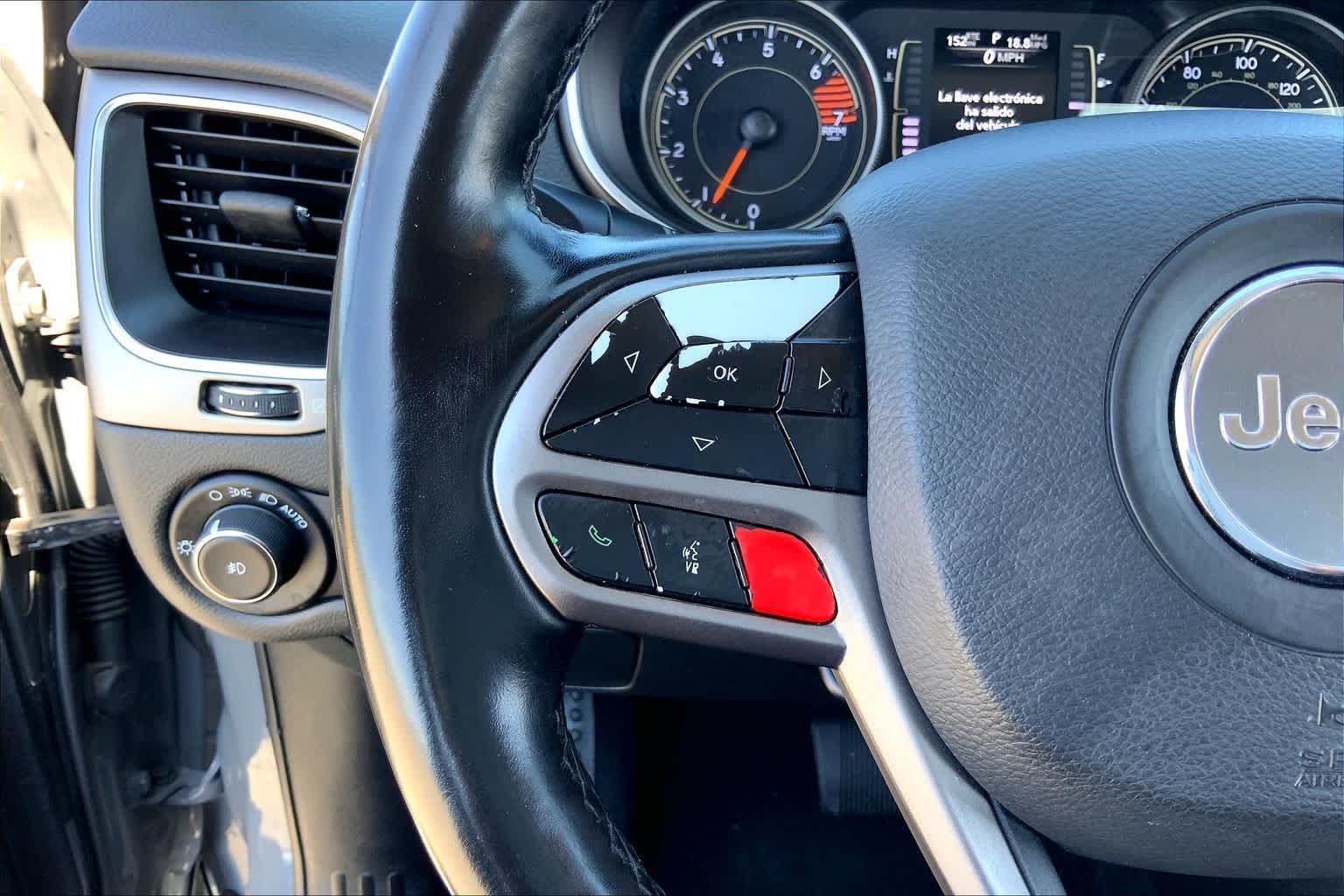 2021 Jeep Cherokee photo 23 of 36