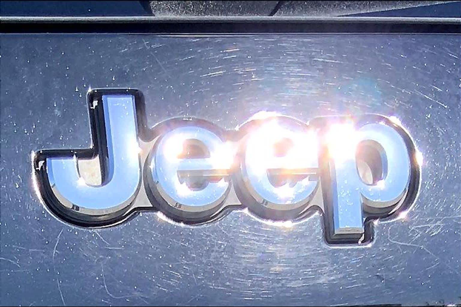 2020 Jeep Cherokee Latitude Plus Diamond Black Crystal Pearlcoat at Baytown Ford
