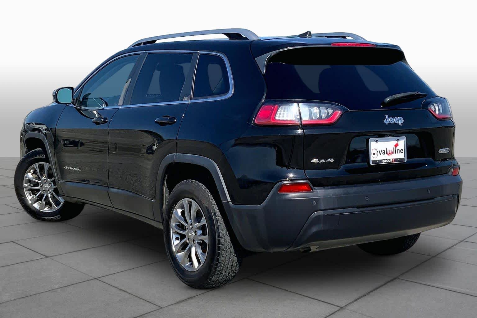 2020 Jeep Cherokee Latitude Plus Diamond Black Crystal Pearlcoat at Baytown Ford