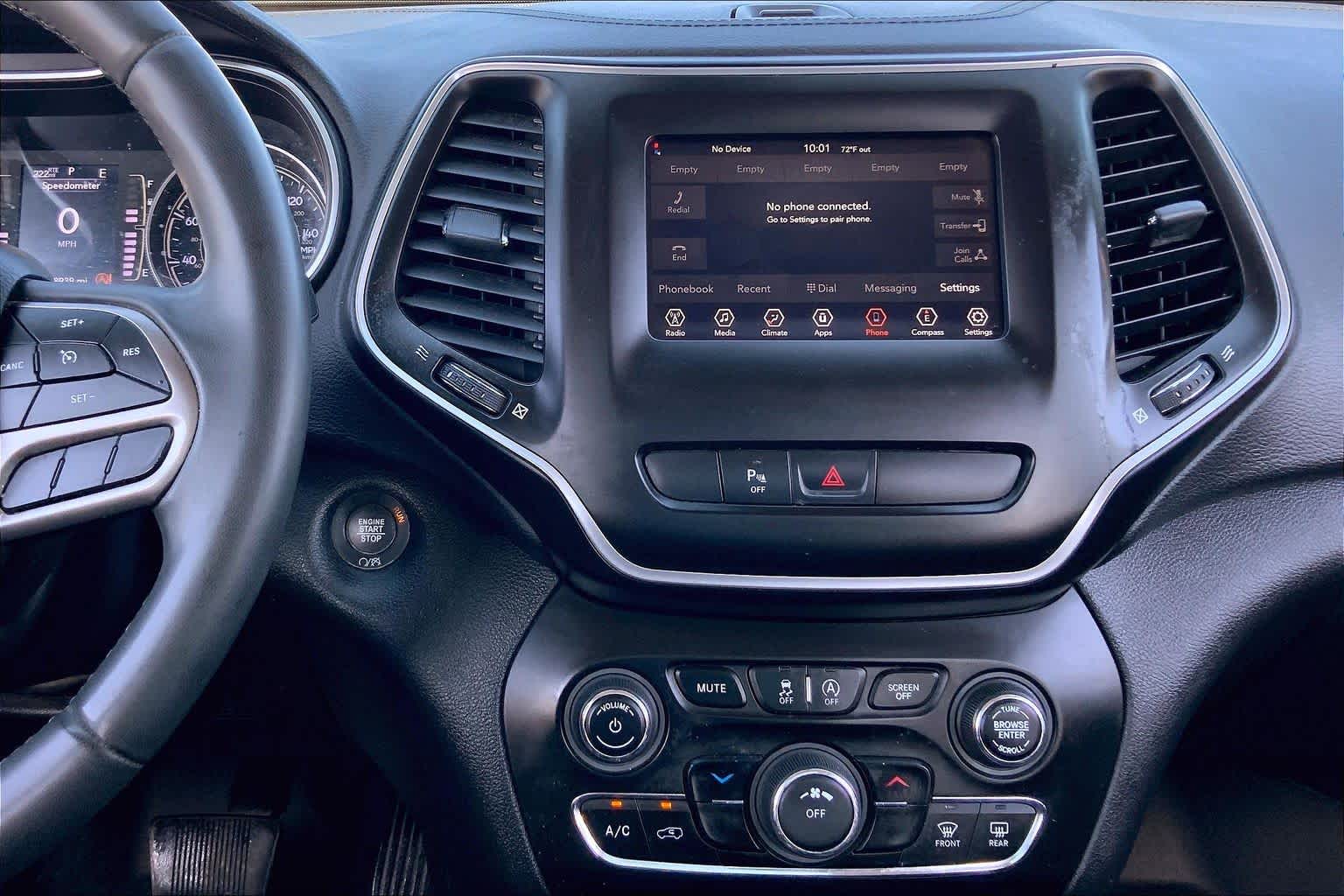 2020 Jeep Cherokee Latitude Plus Diamond Black Crystal Pearlcoat at Baytown Ford