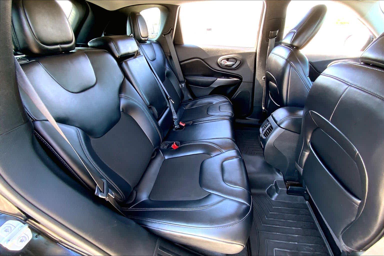 2020 Jeep Cherokee Latitude Plus Diamond Black Crystal Pearlcoat at Baytown Ford