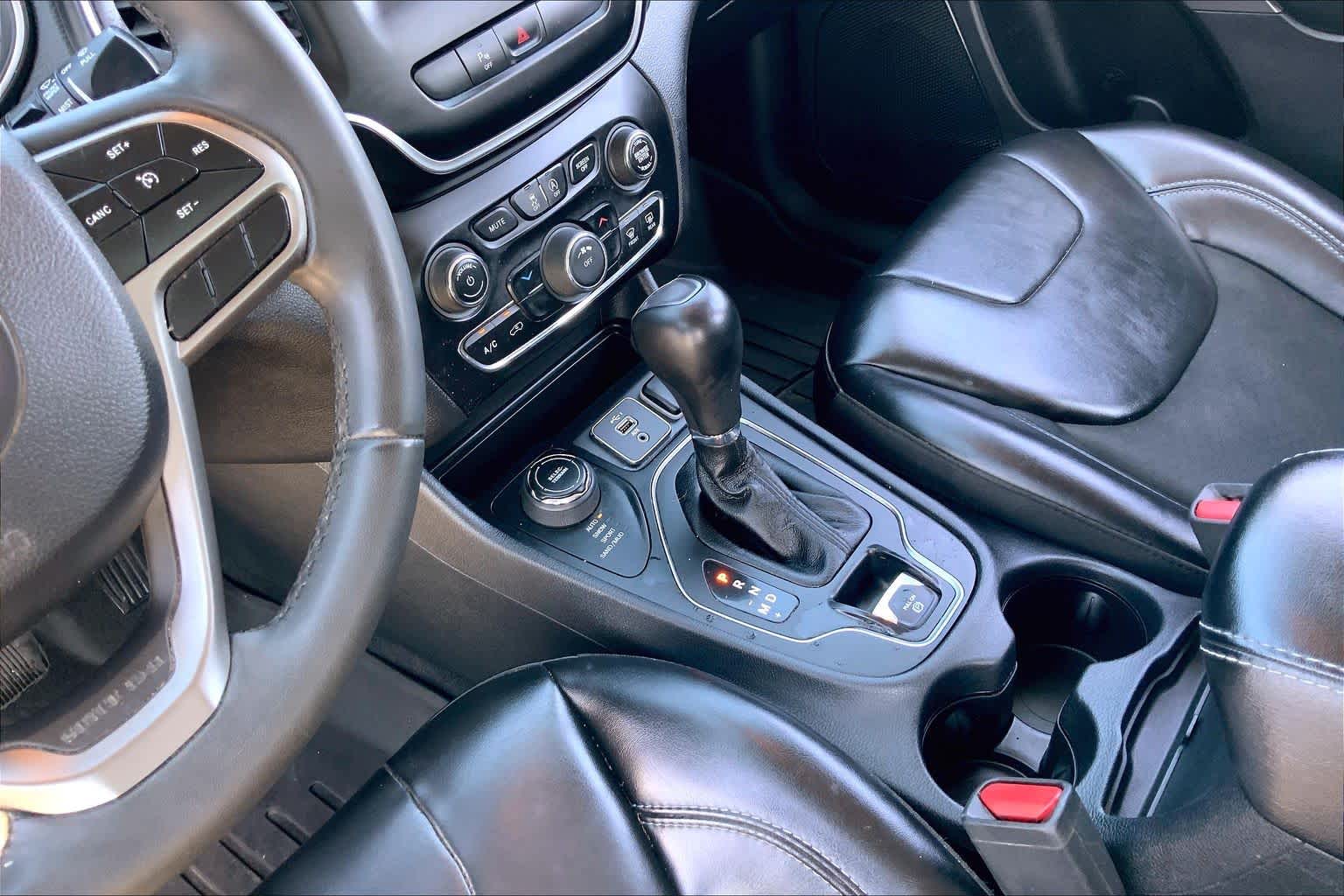 2020 Jeep Cherokee Latitude Plus Diamond Black Crystal Pearlcoat at Baytown Ford
