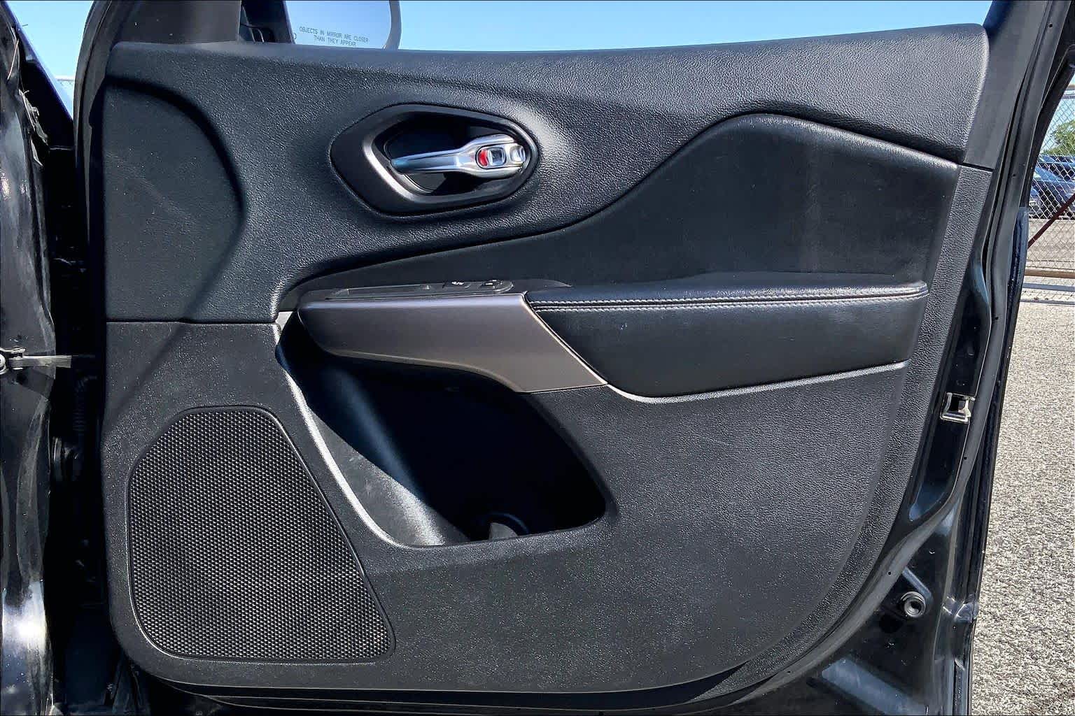 2020 Jeep Cherokee Latitude Plus Diamond Black Crystal Pearlcoat at Baytown Ford