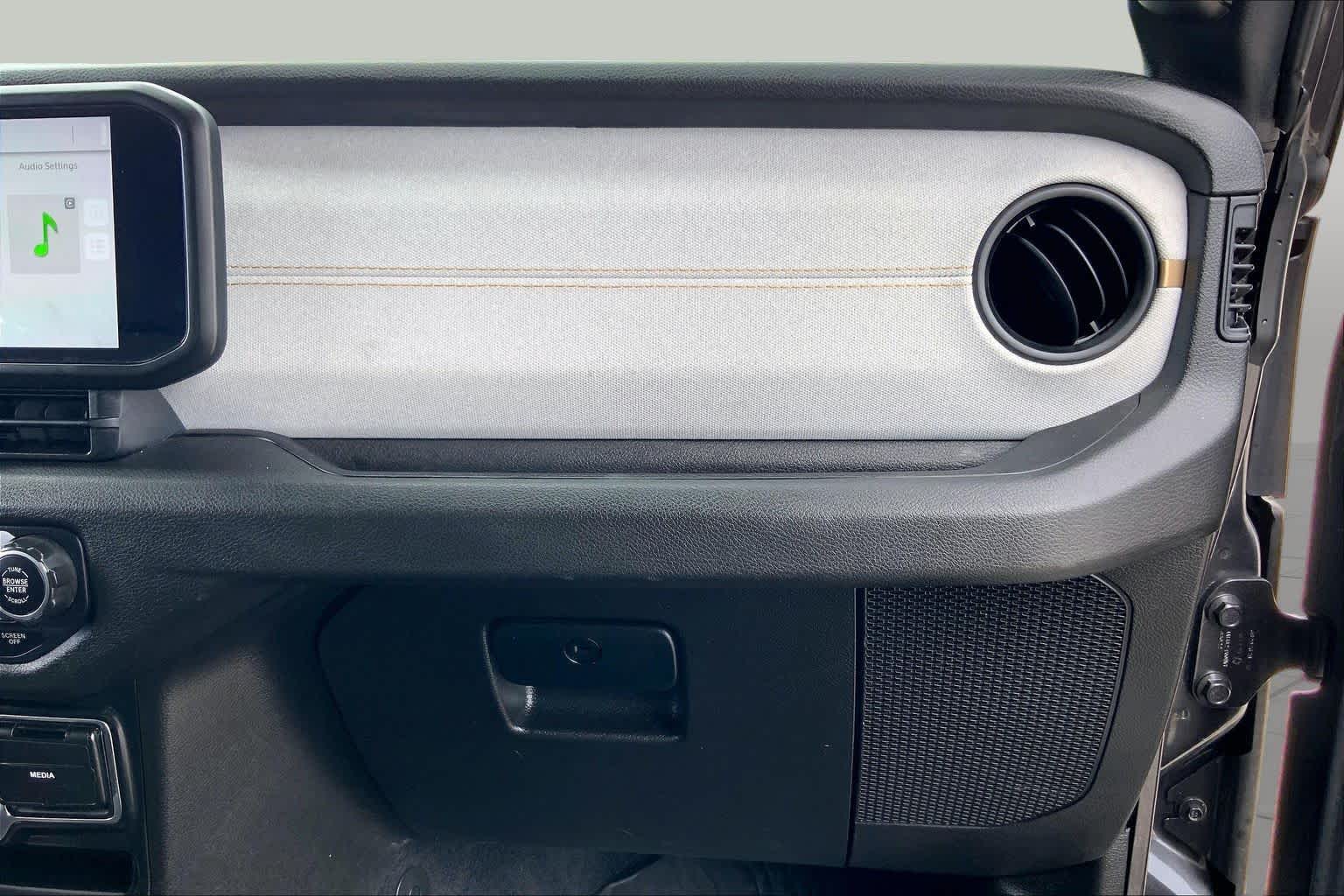 2024 Jeep Wrangler photo 18 of 36