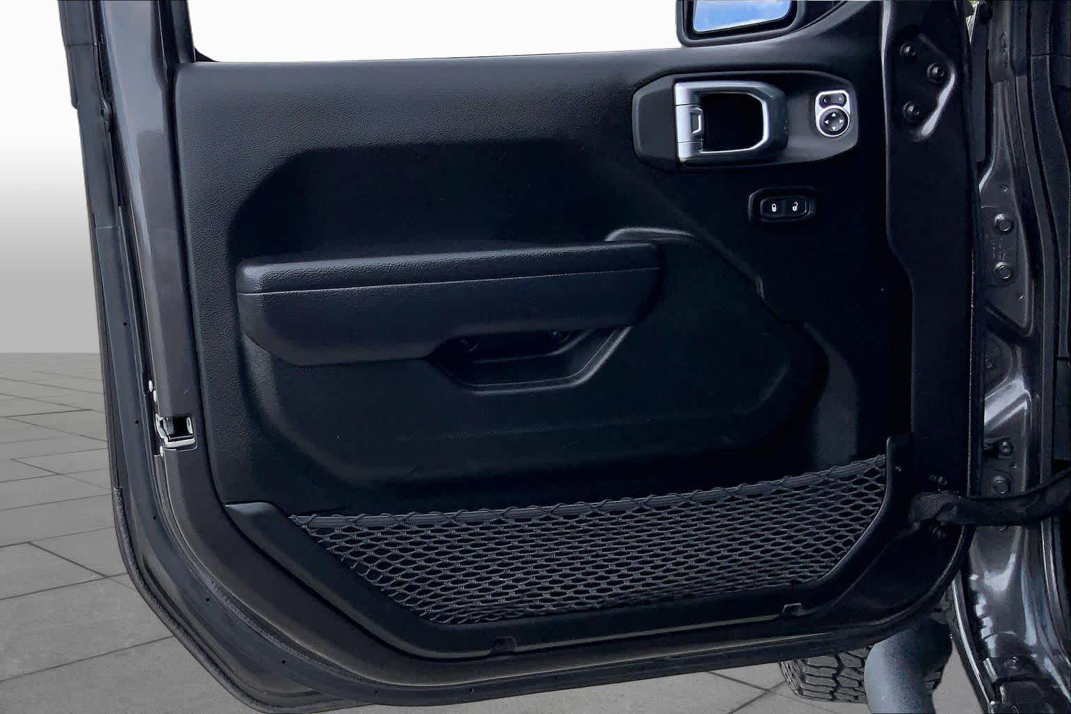 2024 Jeep Wrangler photo 21 of 36