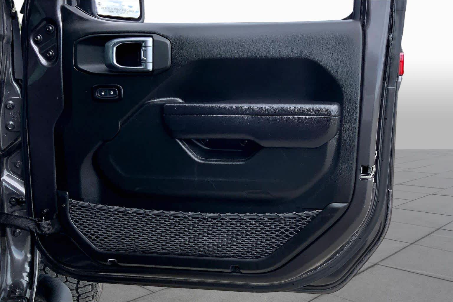 2024 Jeep Wrangler photo 22 of 36