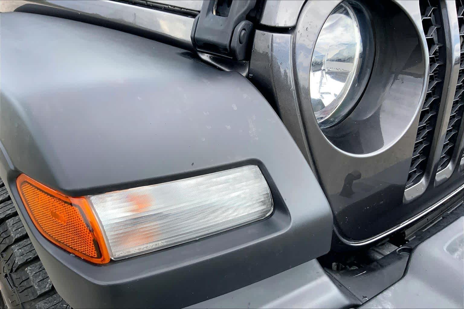 2024 Jeep Wrangler photo 27 of 36