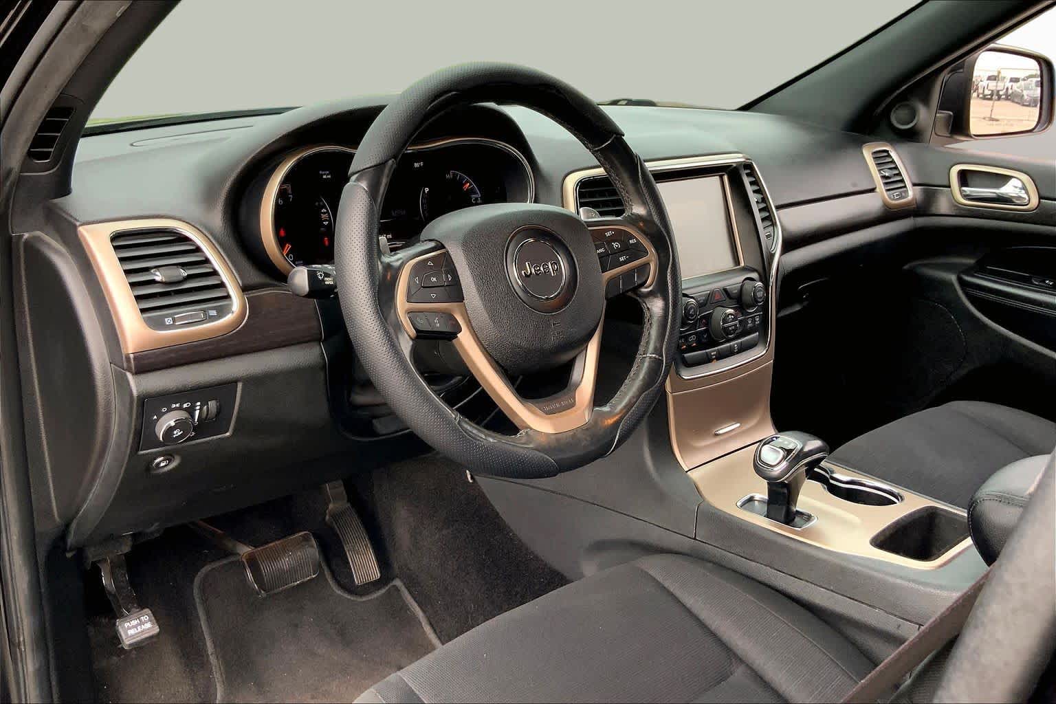 2015 Jeep Grand Cherokee Laredo Brilliant Black Crystal Pearlcoat at Sterling McCall Nissan