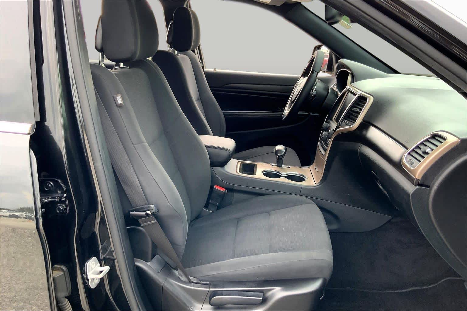 2015 Jeep Grand Cherokee Laredo Brilliant Black Crystal Pearlcoat at Sterling McCall Nissan