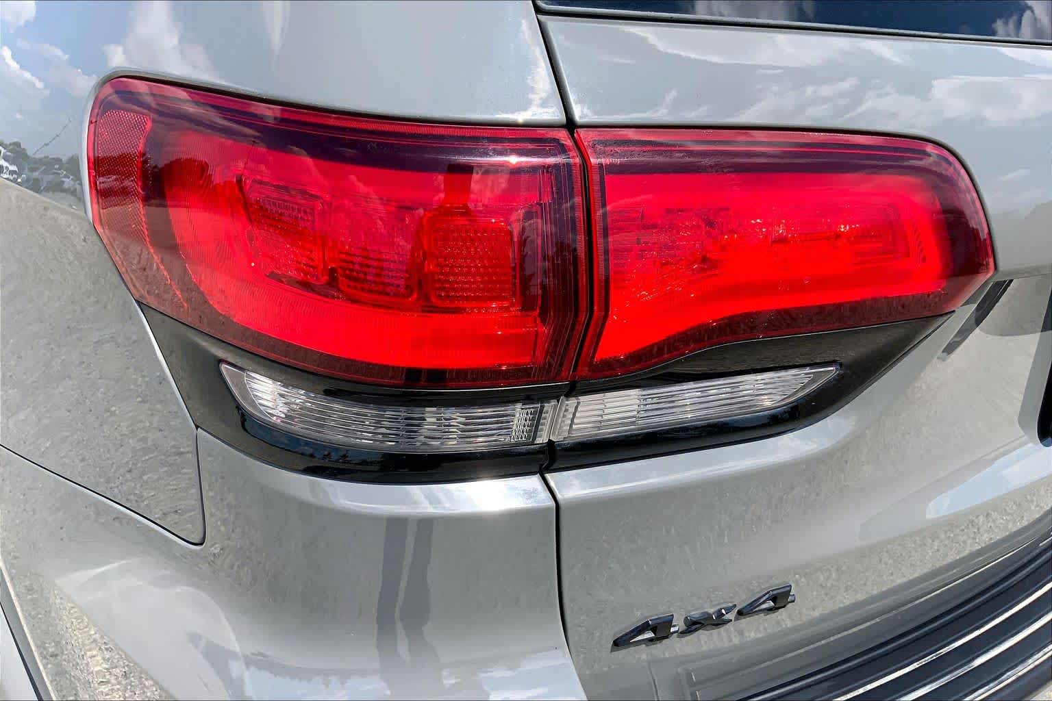 2022 Jeep Grand Cherokee WK Laredo X Sting-Gray Clearcoat at Beck & Masten Kia