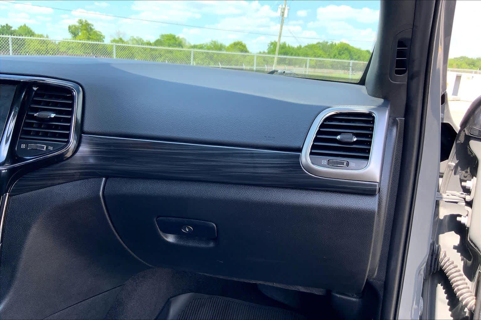 2022 Jeep Grand Cherokee WK Laredo X Sting-Gray Clearcoat at Beck & Masten Kia