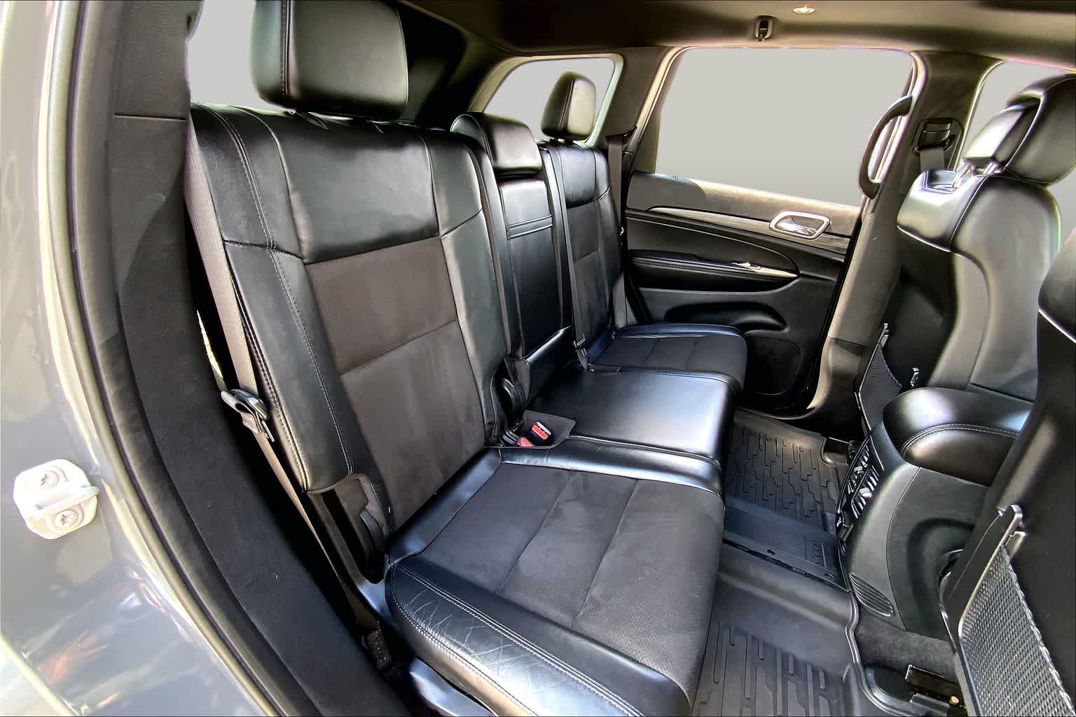 2022 Jeep Grand Cherokee WK Laredo X Sting-Gray Clearcoat at Beck & Masten Kia