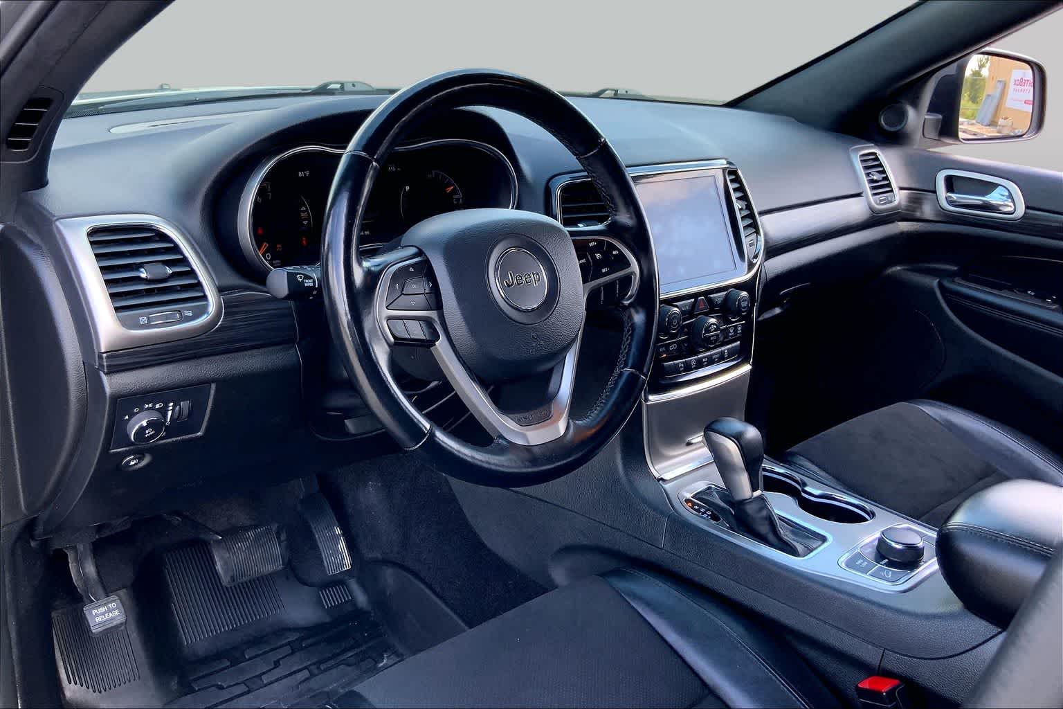 2022 Jeep Grand Cherokee WK Laredo X Sting-Gray Clearcoat at Beck & Masten Kia