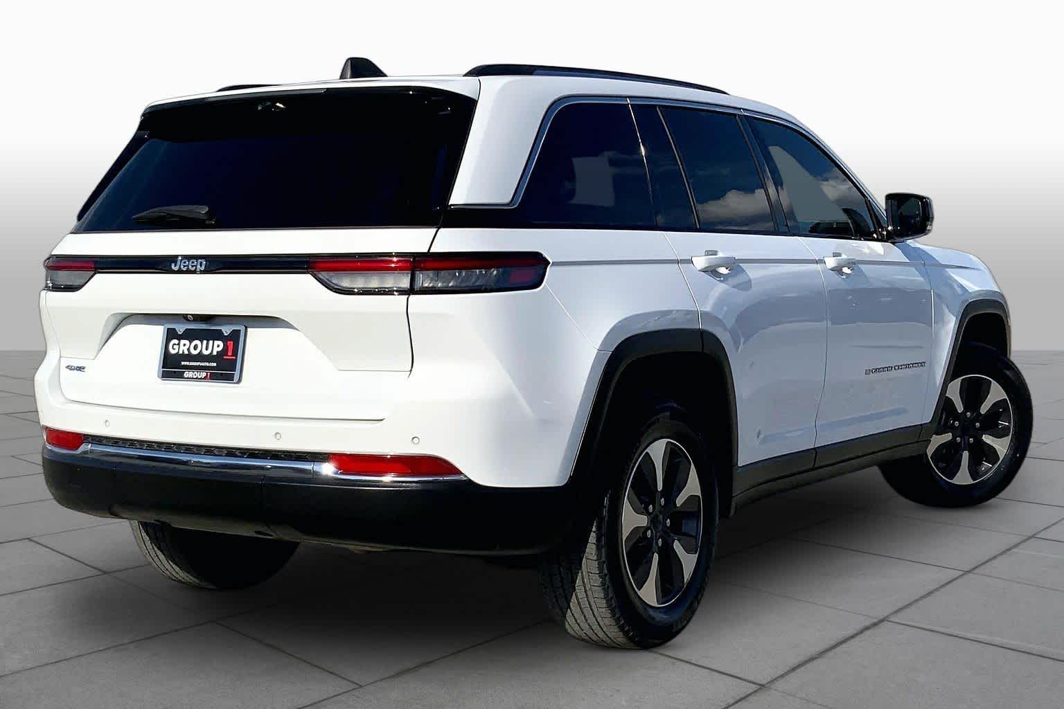 2023 Jeep Grand Cherokee 4xe photo 12 of 35