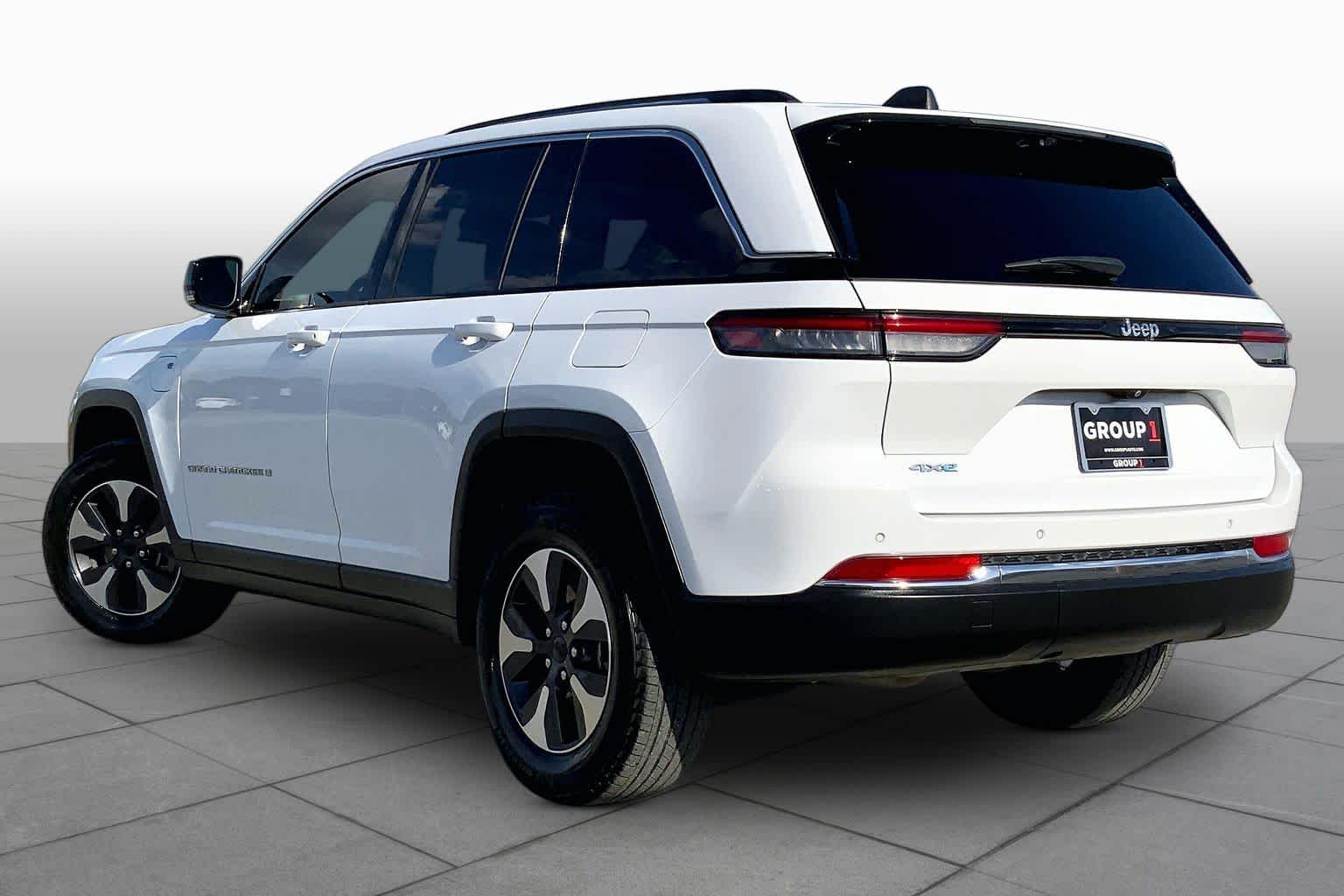 2023 Jeep Grand Cherokee 4xe photo 11 of 35