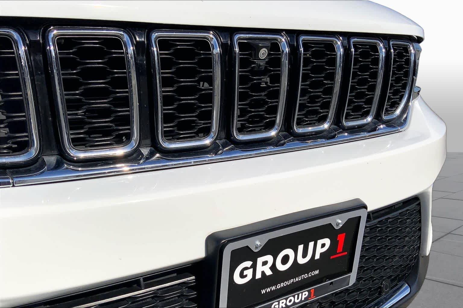 2023 Jeep Grand Cherokee 4xe photo 28 of 35