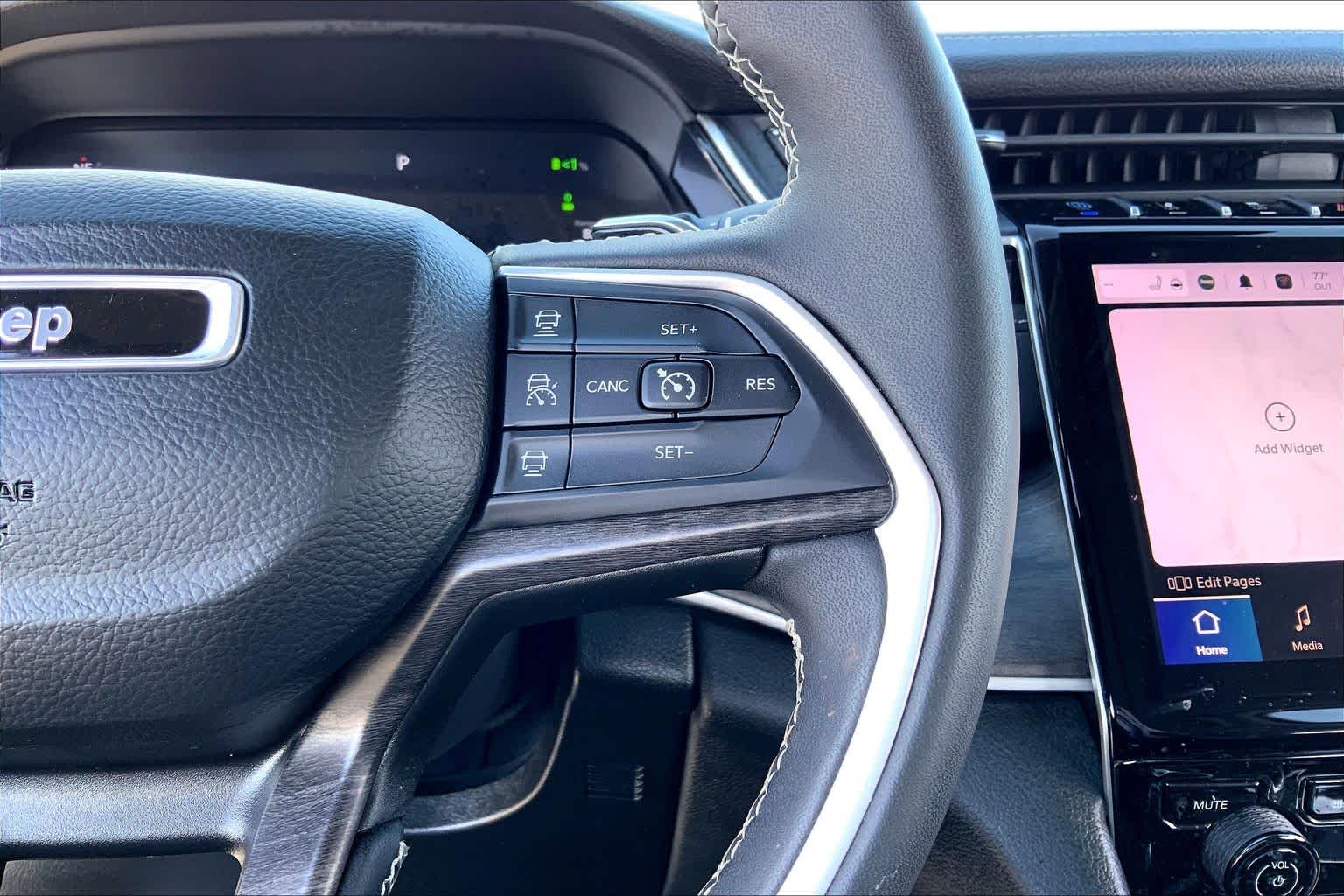 2023 Jeep Grand Cherokee 4xe photo 23 of 35