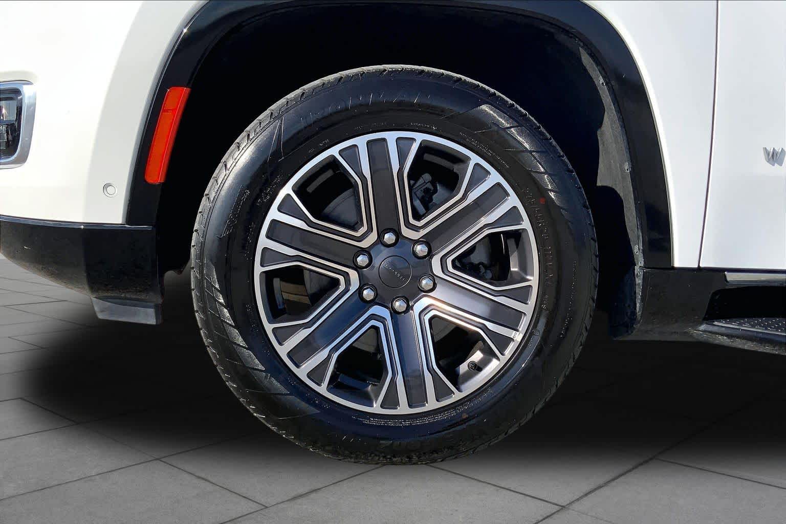 2024 Jeep Wagoneer Series II Bright White Clearcoat at Lexus of Clear Lake