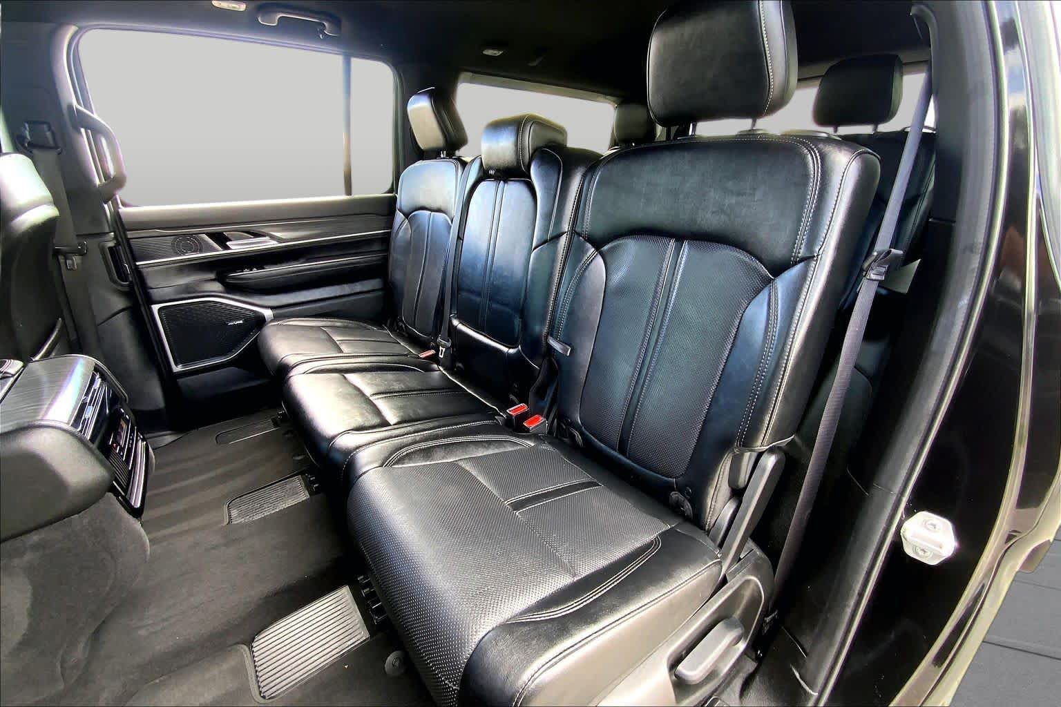 2024 Jeep Wagoneer Series II Diamond Black Crystal Pearlcoat at Friendly Ford Crosby