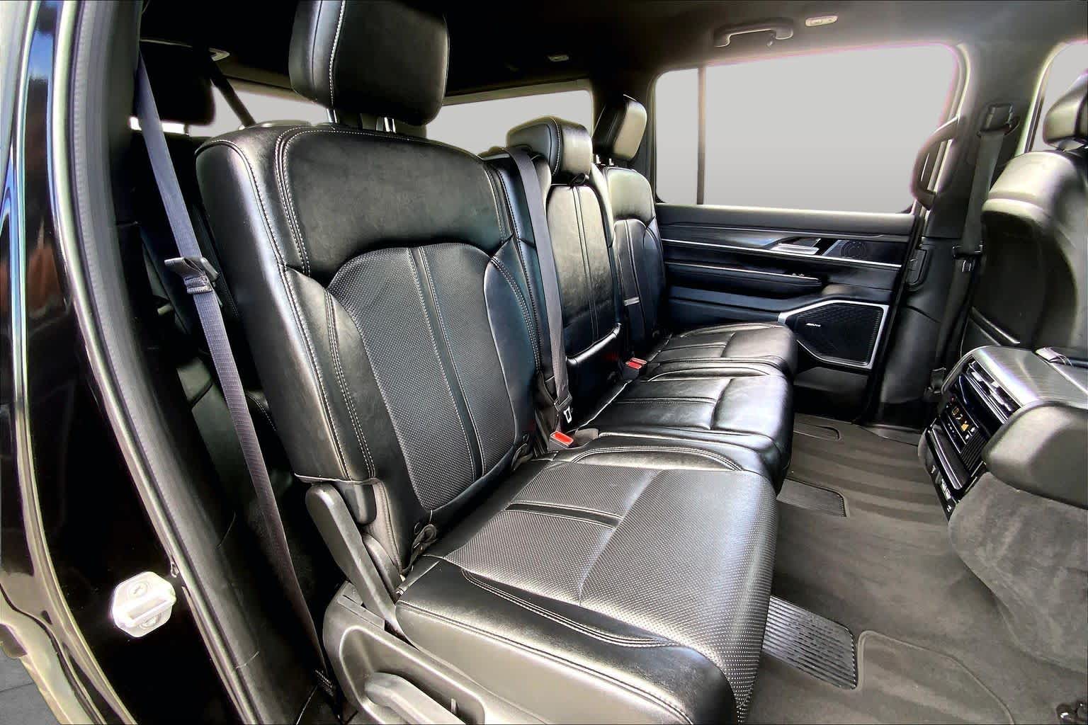2024 Jeep Wagoneer Series II Diamond Black Crystal Pearlcoat at Friendly Ford Crosby