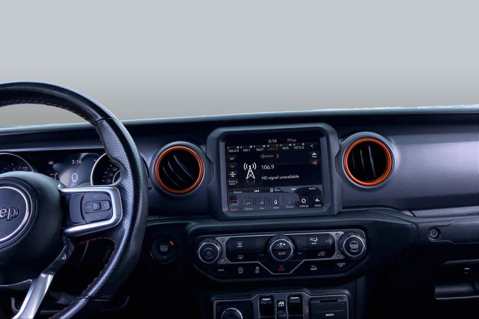 2022 Jeep Gladiator photo 7 of 36