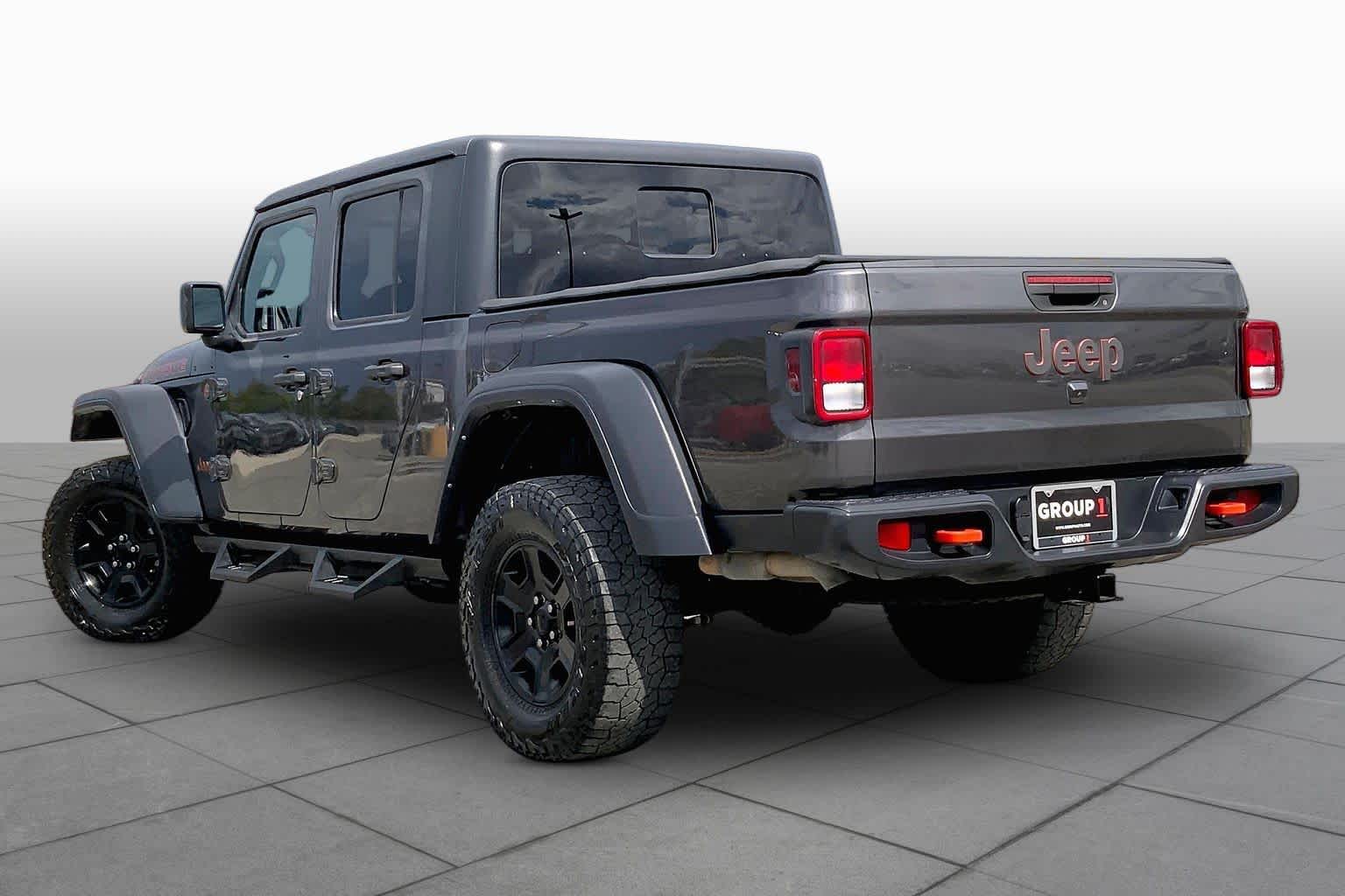 2022 Jeep Gladiator photo 12 of 36