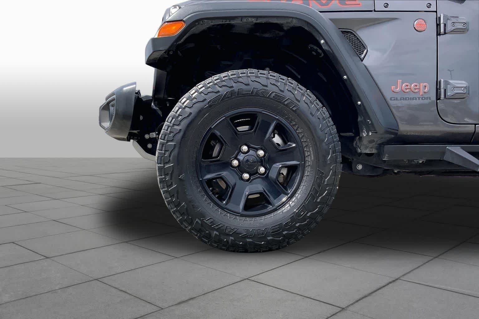 2022 Jeep Gladiator photo 11 of 36