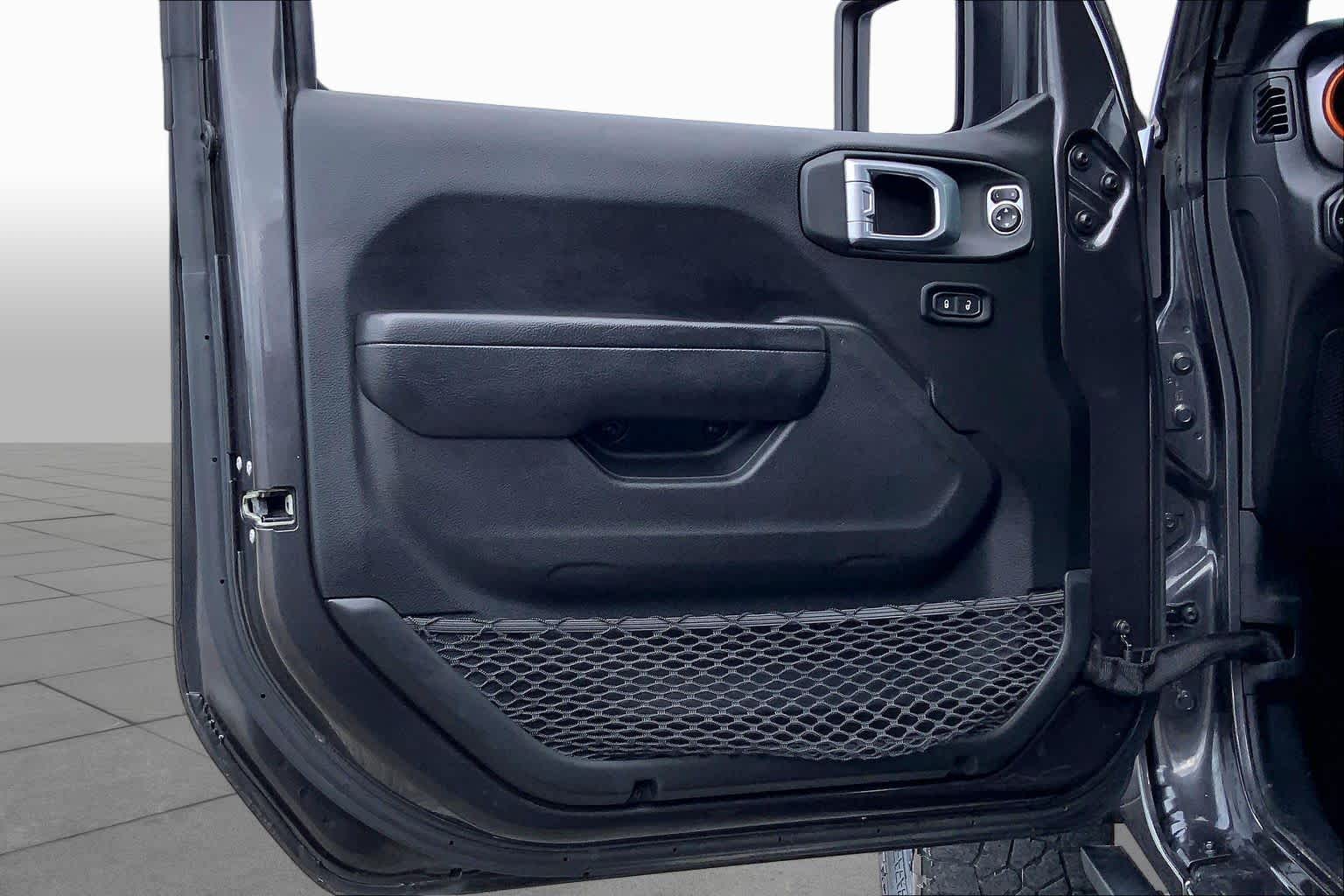 2022 Jeep Gladiator photo 21 of 36