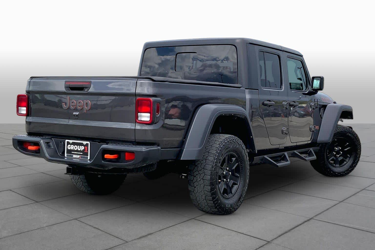 2022 Jeep Gladiator photo 13 of 36