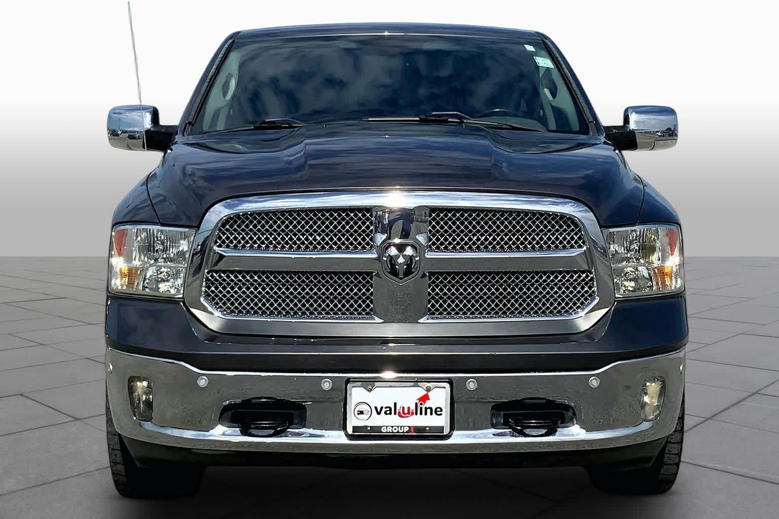 2017 Ram 1500 photo 4 of 36