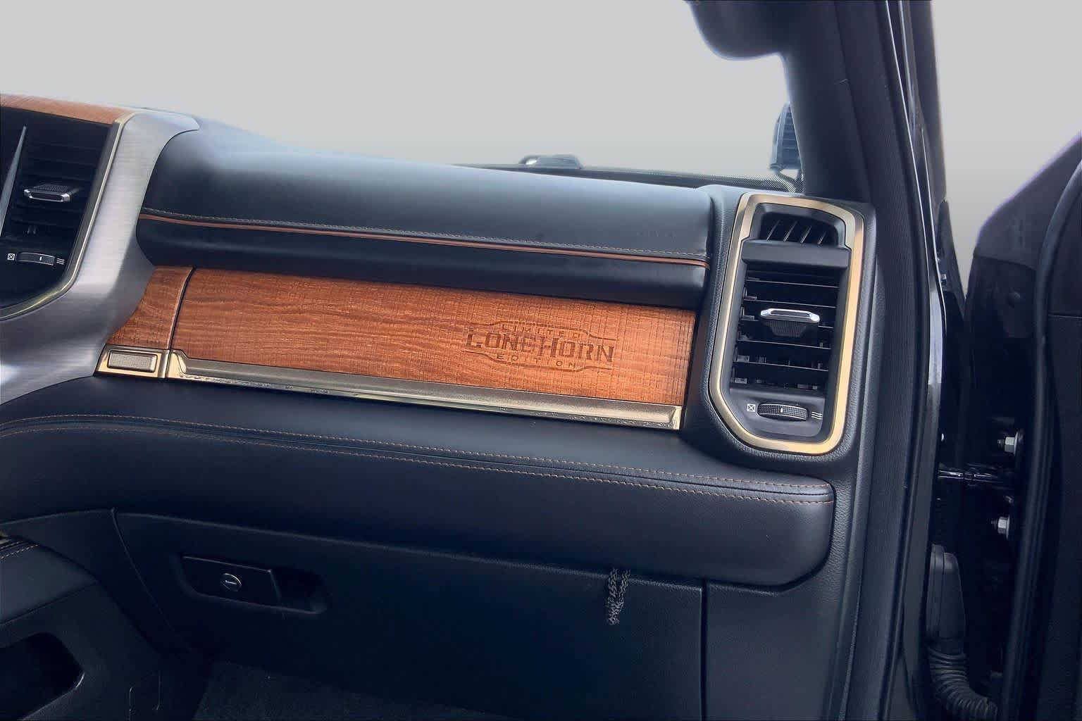 2022 Ram 1500 photo 18 of 36
