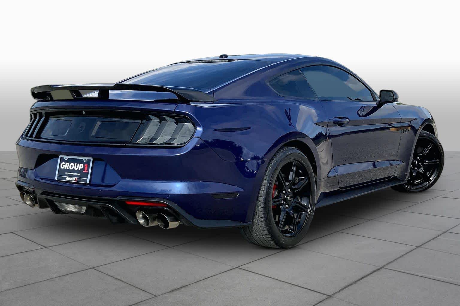 2019 Ford Mustang photo 13 of 36