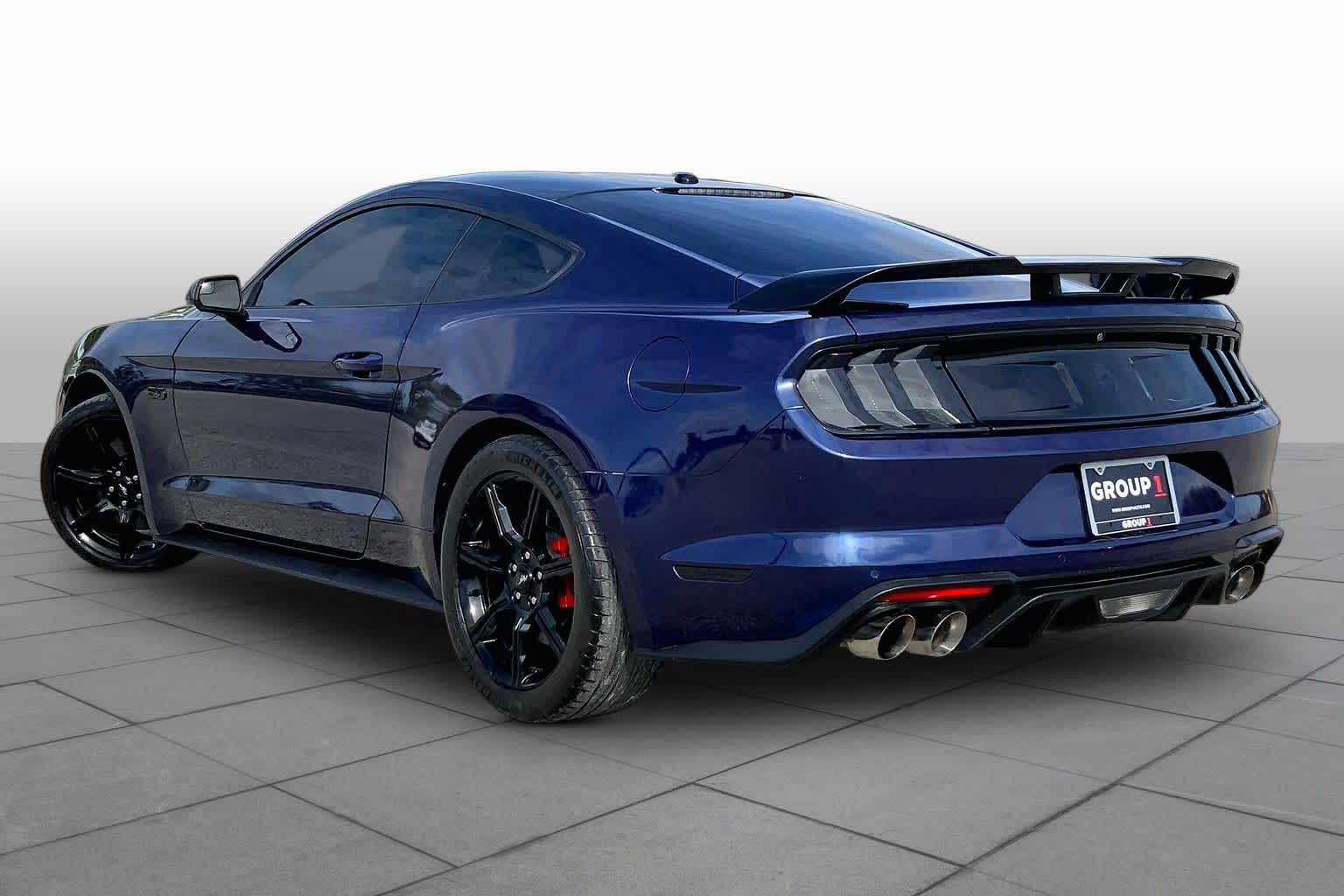 2019 Ford Mustang photo 12 of 36