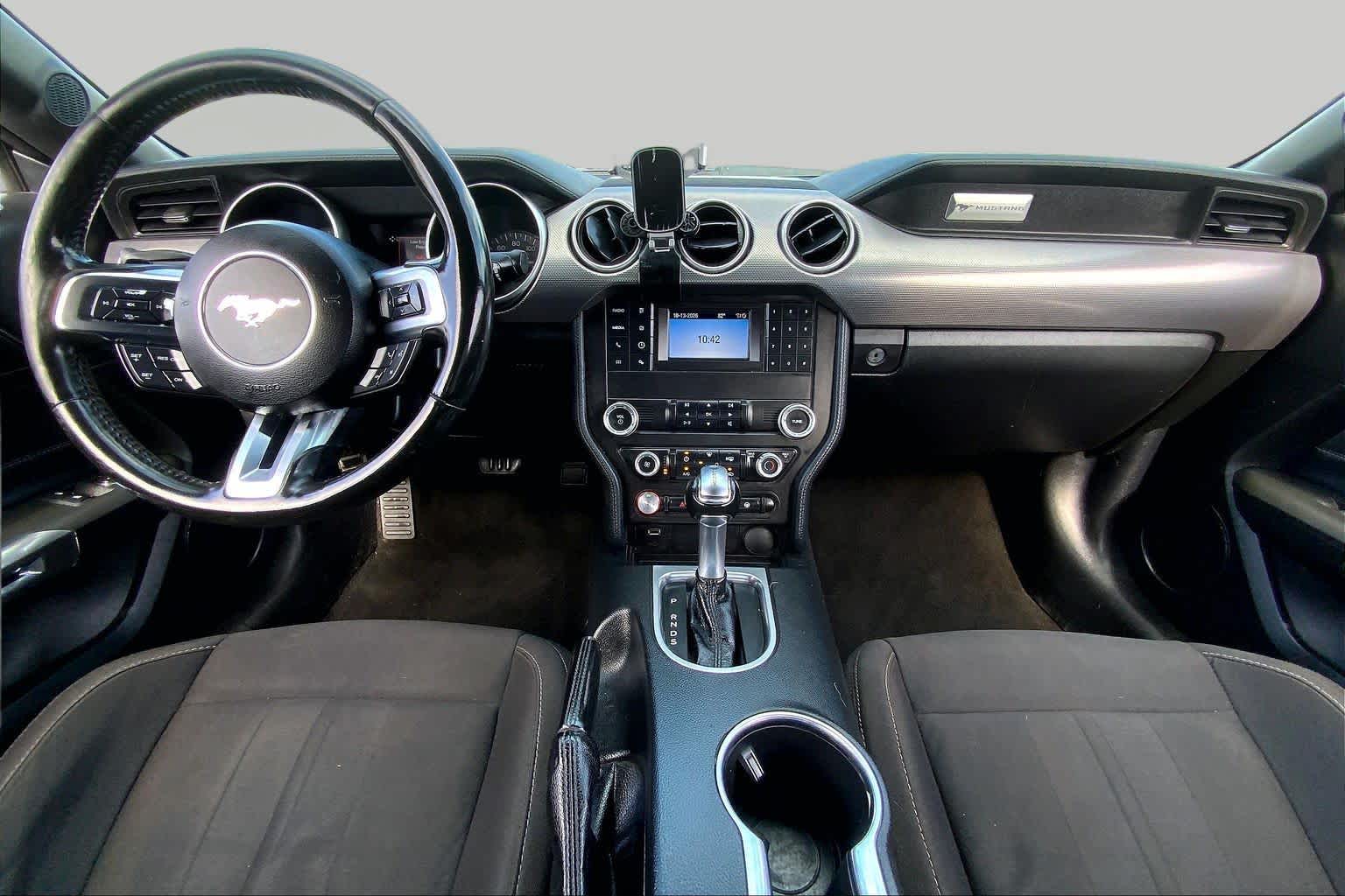 2019 Ford Mustang photo 15 of 36