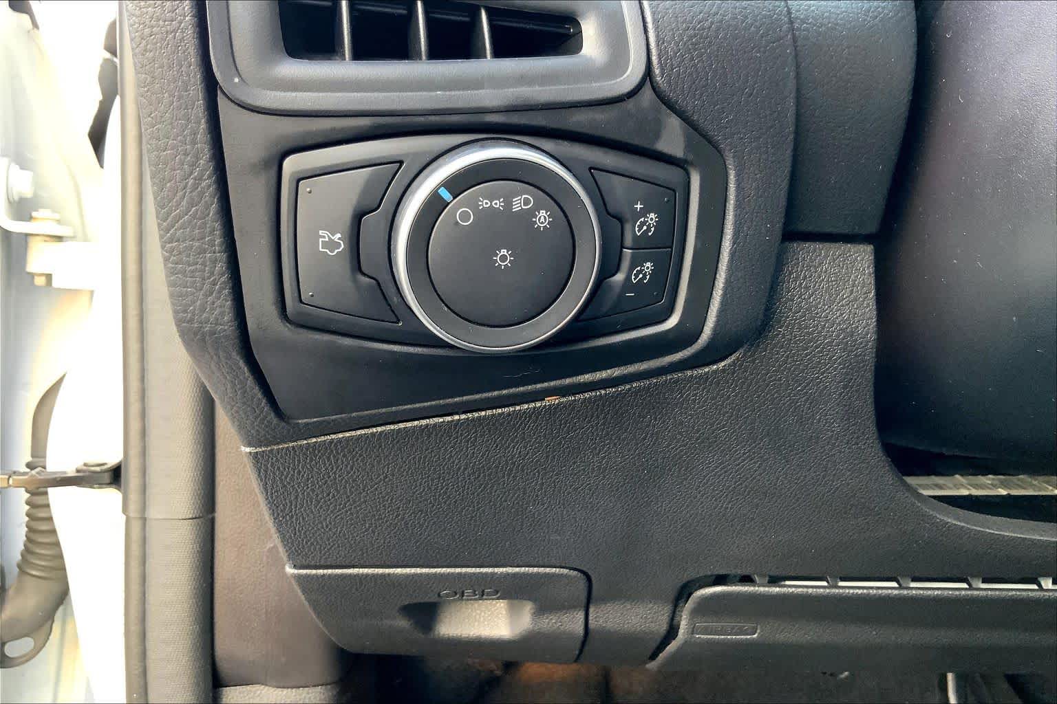 2017 Ford Focus photo 33 of 36