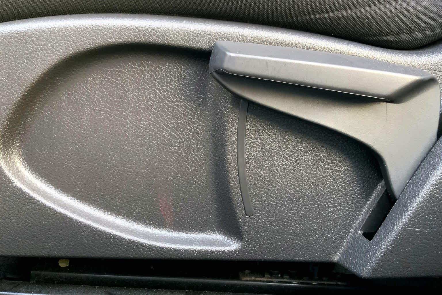 2017 Ford Focus photo 34 of 36