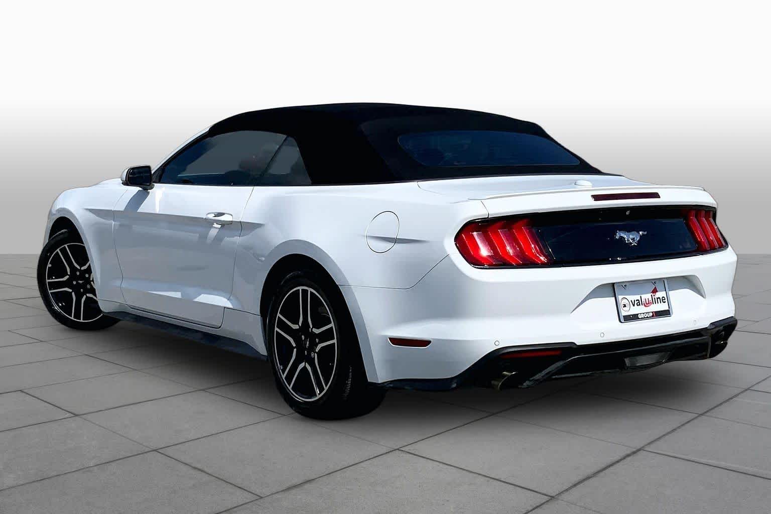 2019 Ford Mustang EcoBoost Premium - 11