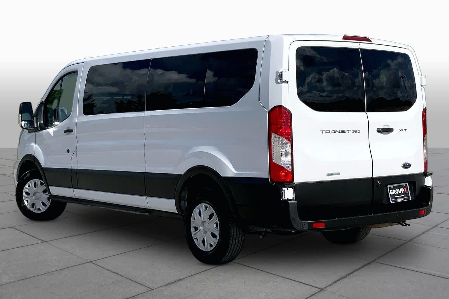 2025 Ford Transit Passenger Wagon photo 12 of 34