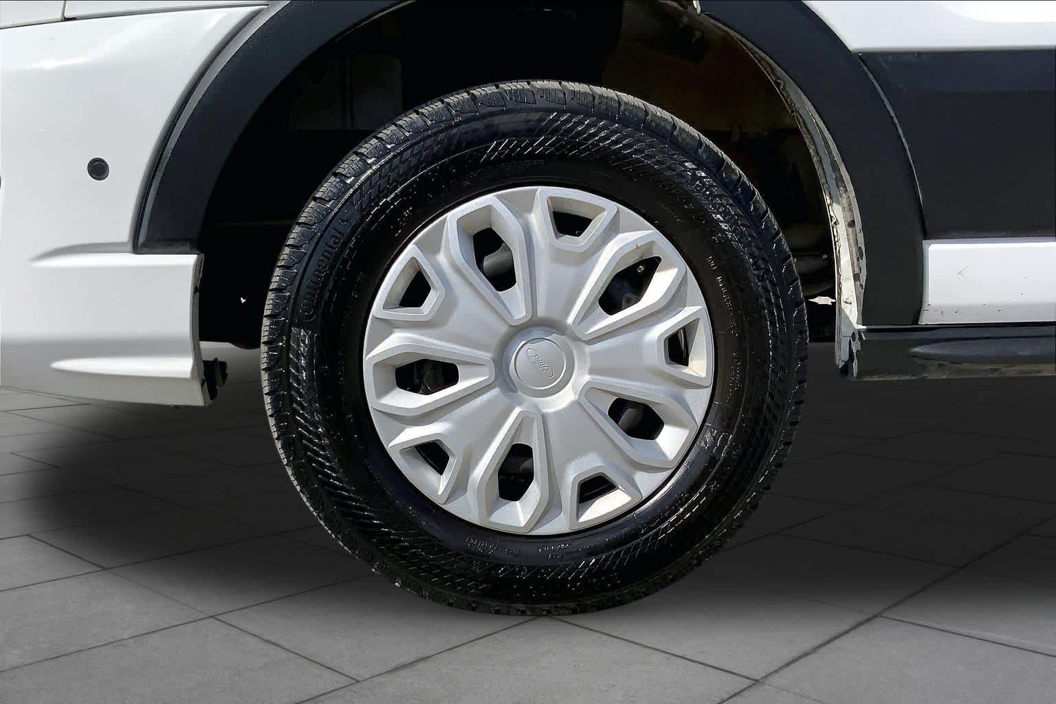 2025 Ford Transit Passenger Wagon photo 11 of 34