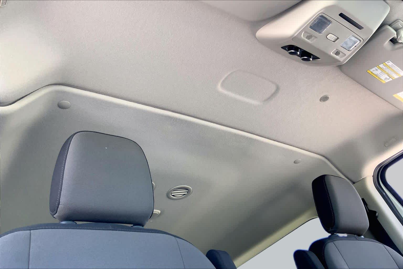 2025 Ford Transit Passenger Wagon photo 14 of 34