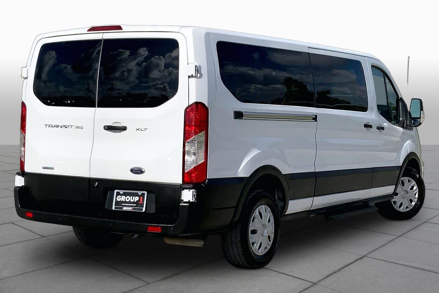 2025 Ford Transit Passenger Wagon photo 13 of 34