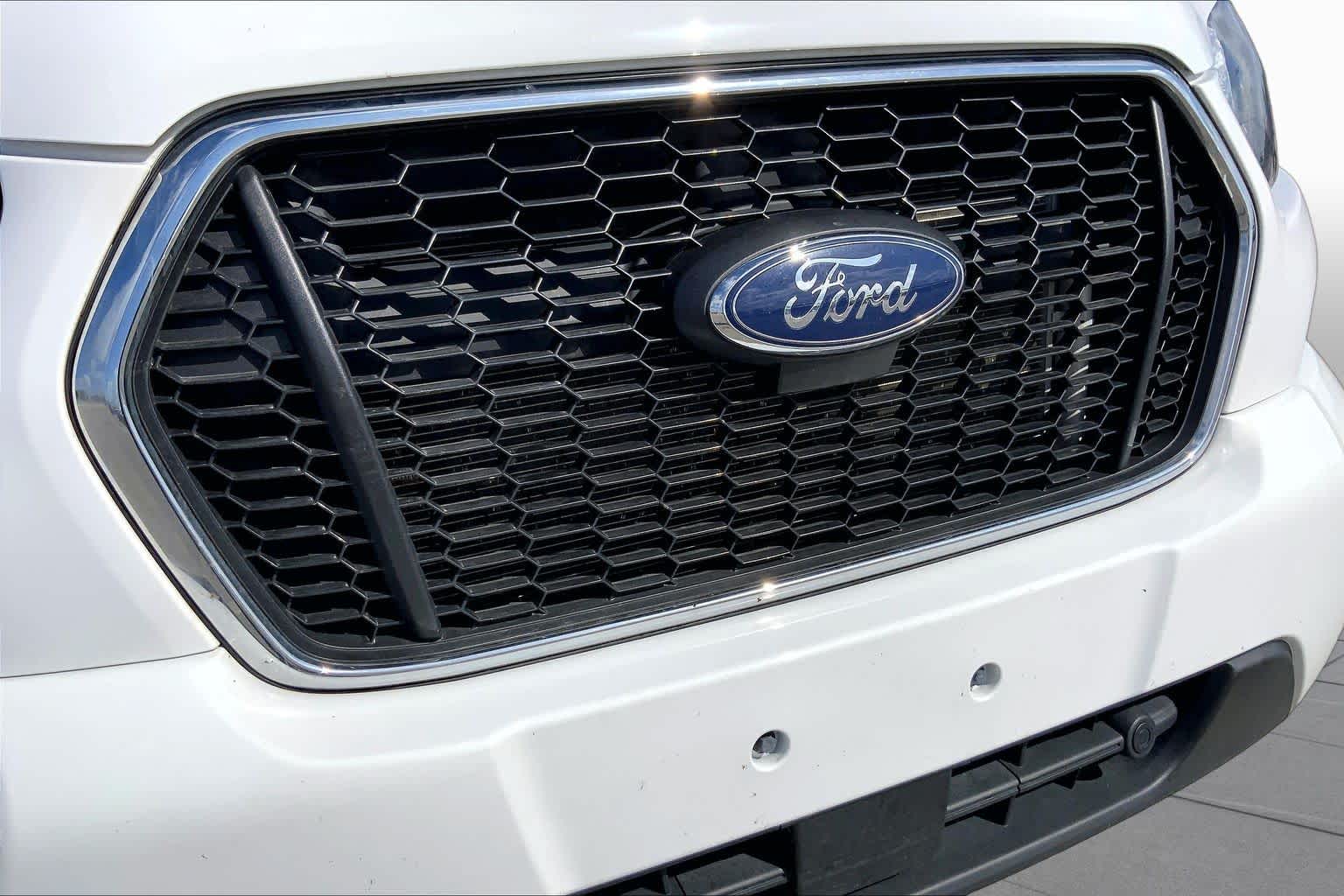 2025 Ford Transit Passenger Wagon photo 27 of 34