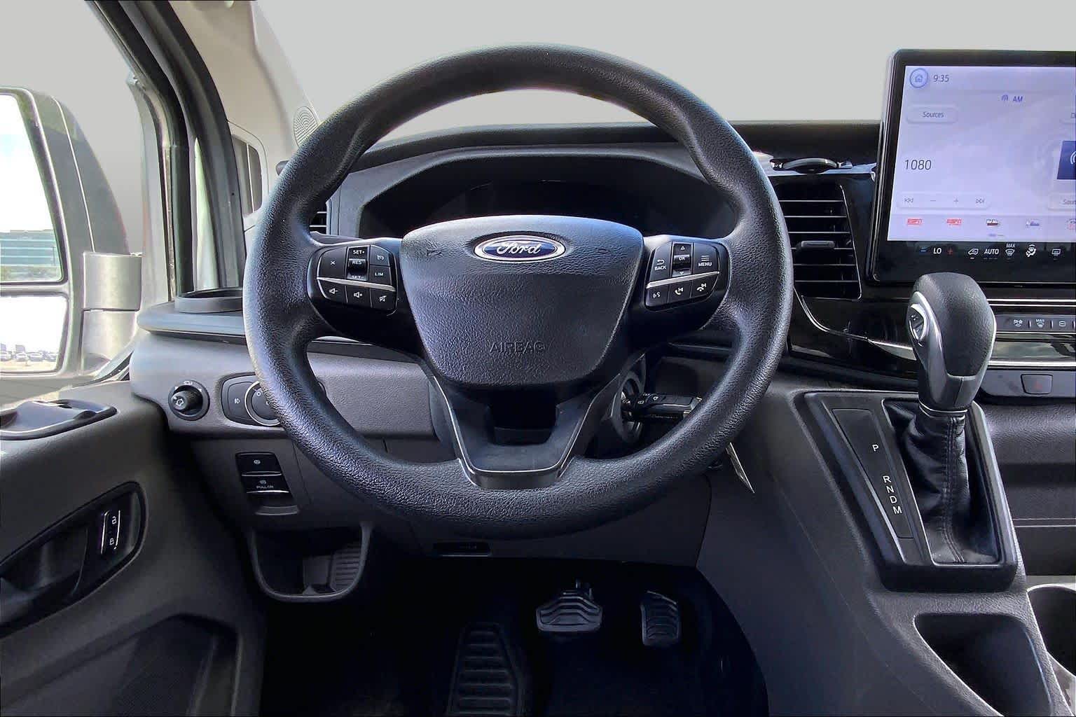 2025 Ford Transit Passenger Wagon photo 7 of 36