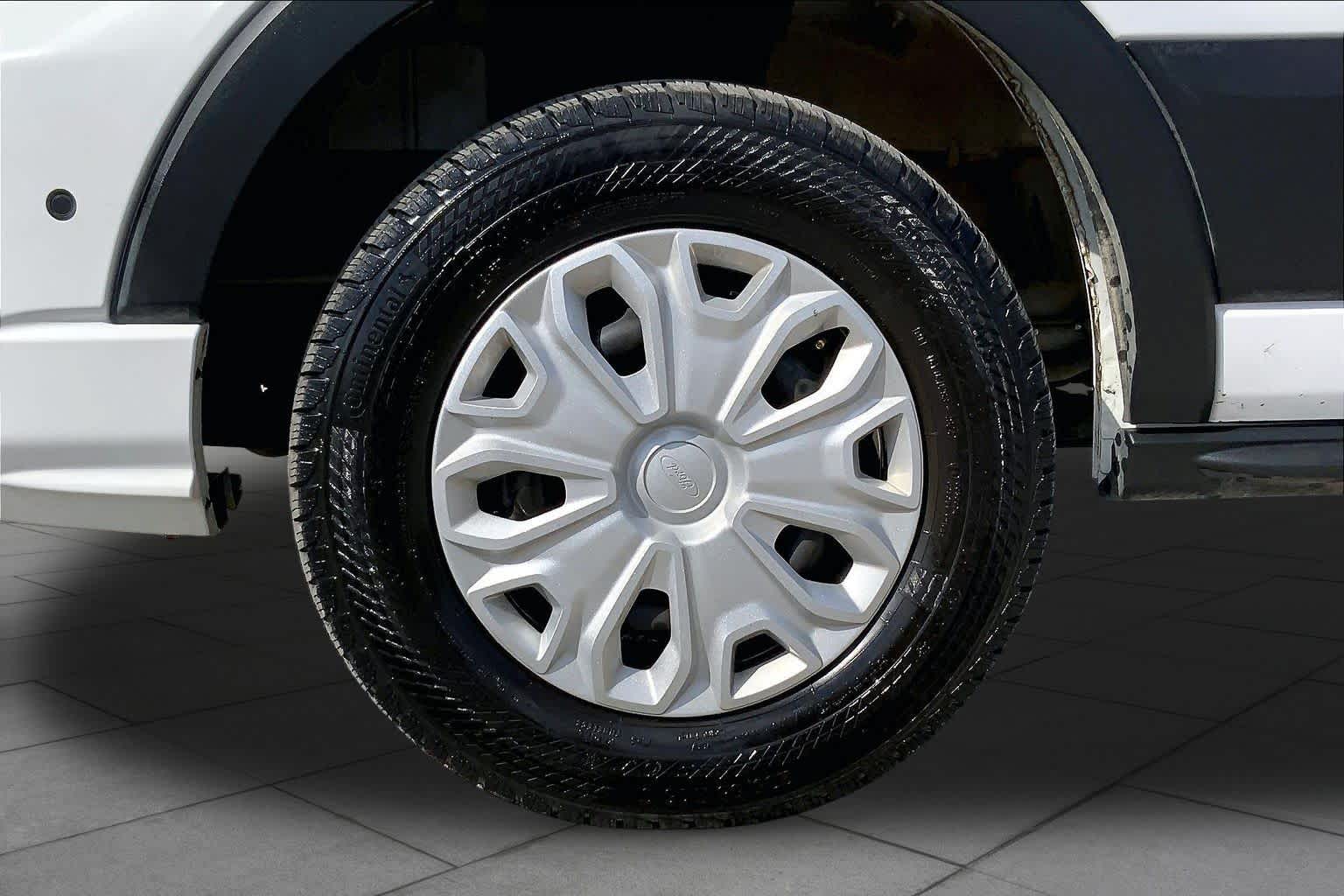 2025 Ford Transit Passenger Wagon photo 12 of 36