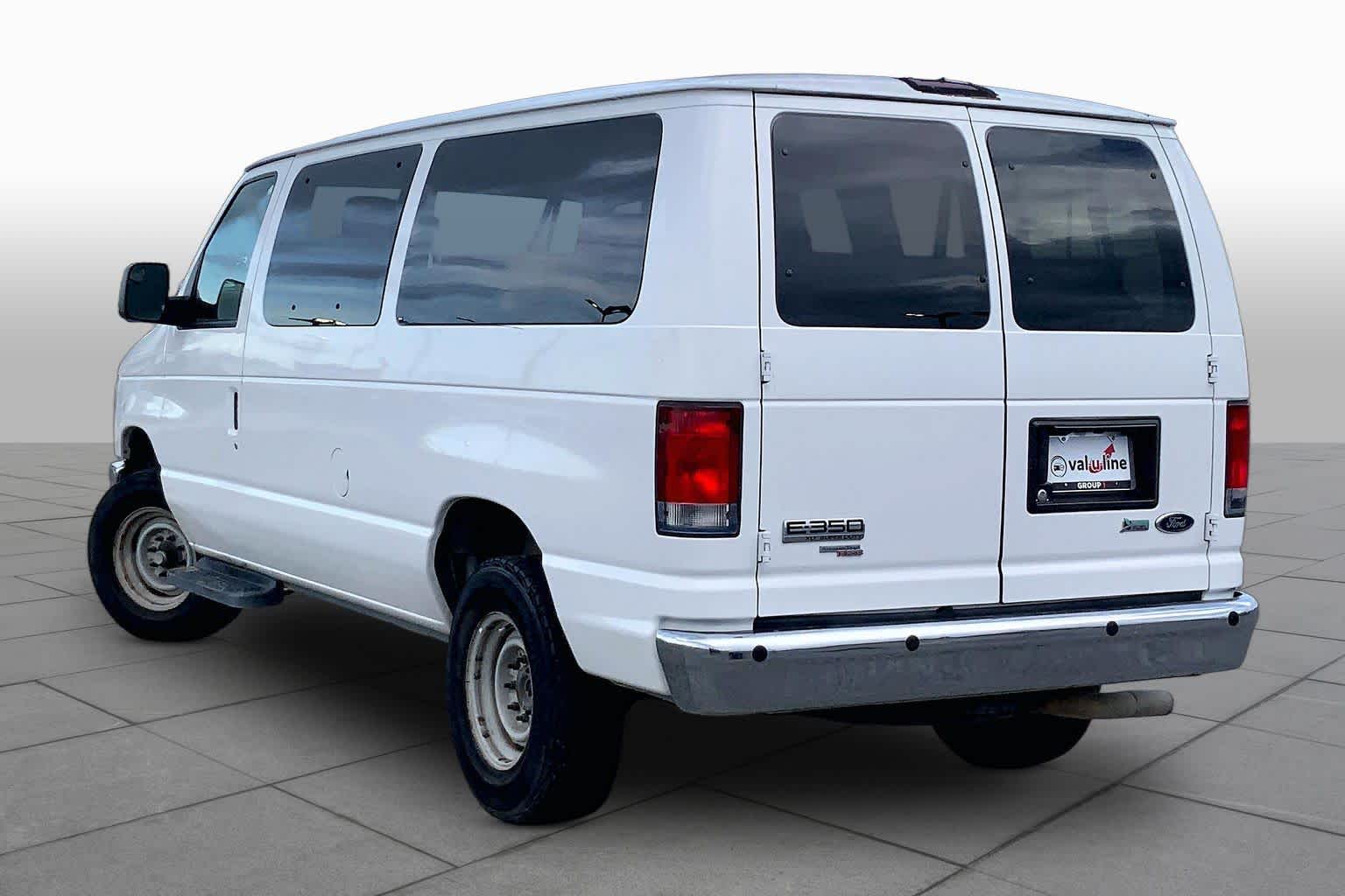 2014 Ford E-Series Wagon XLT Oxford White at Mac Haik Ford