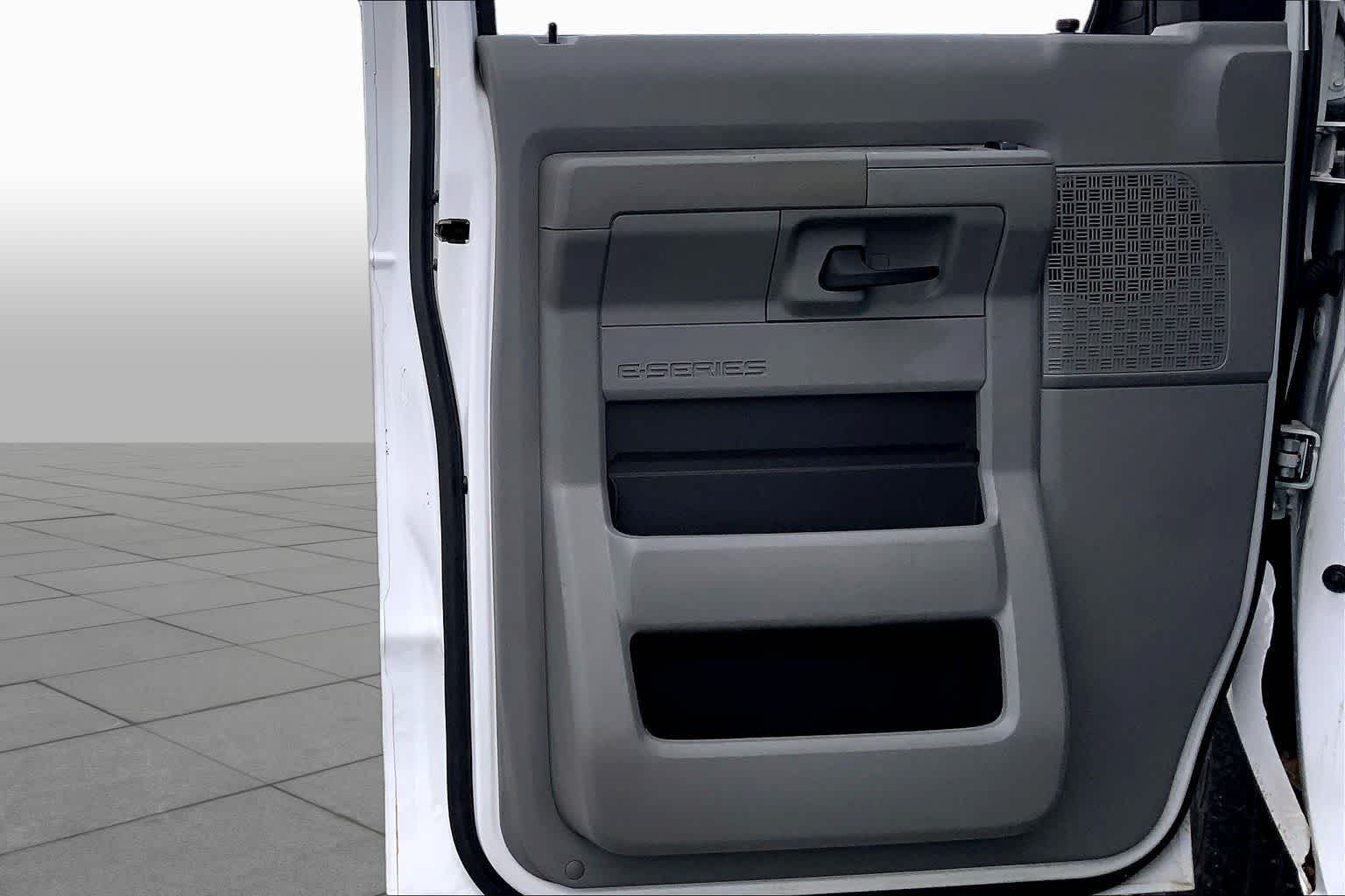 2014 Ford E-Series Wagon XLT Oxford White at Mac Haik Ford